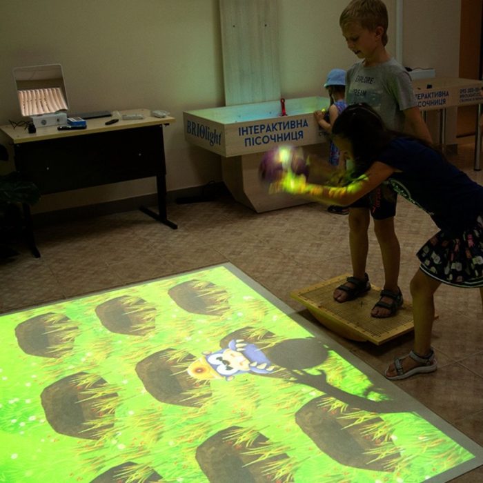 briolight-ifloor-1080-1080-3 briolight-ifloor-1080-1080-3